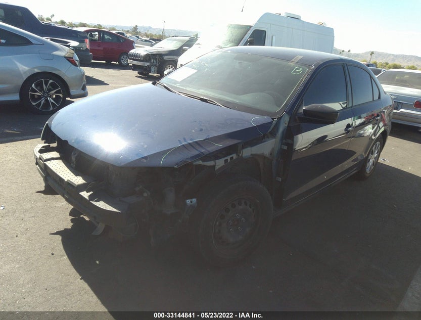 3VW2K7AJ2EM325074