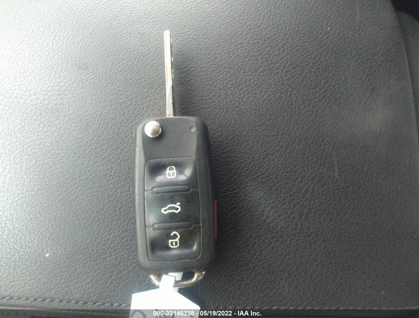 1VWAT7A39EC022160