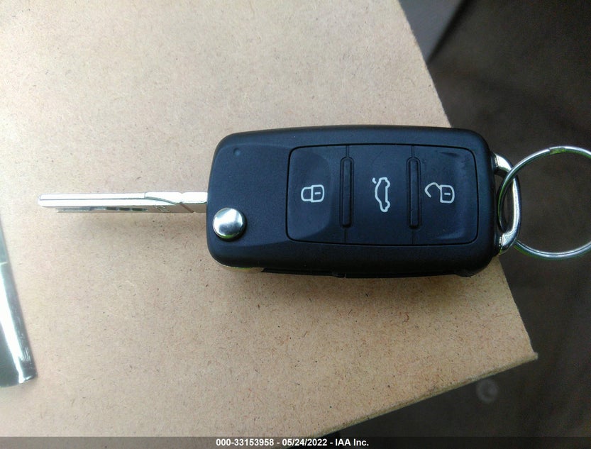 1VWBN7A37CC090646