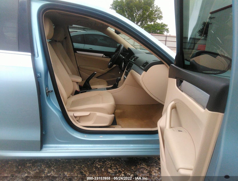 1VWBN7A37CC090646
