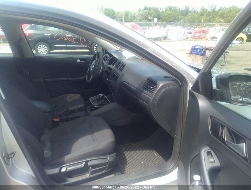 3VW2K7AJ5FM352500