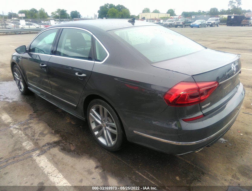 1VWDT7A39HC010575