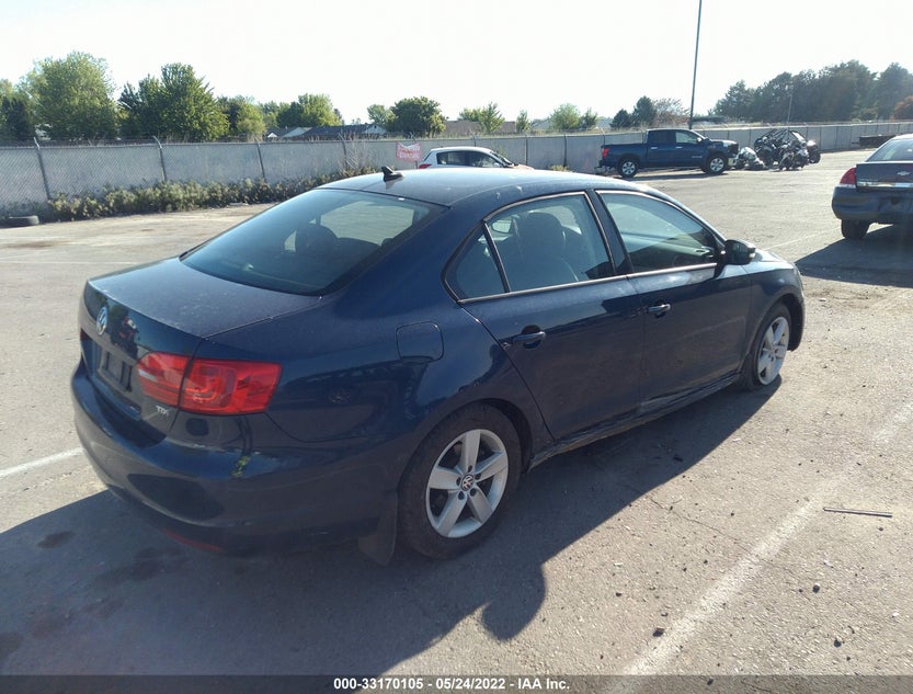 3VW3L7AJ7BM076865