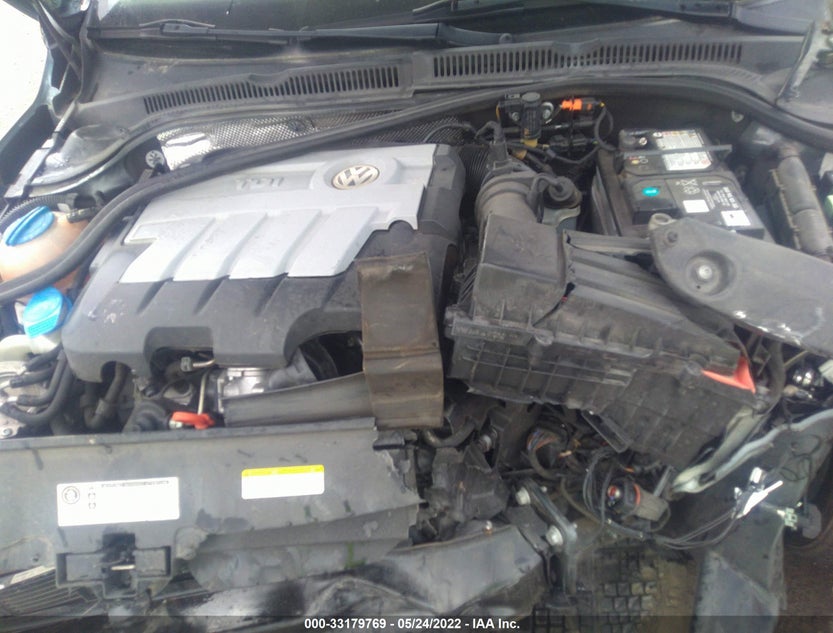 3VW3L7AJ9EM372779