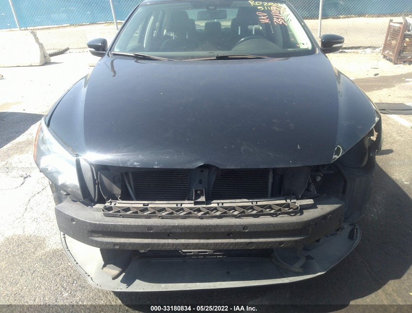 1VWBS7A33FC026858