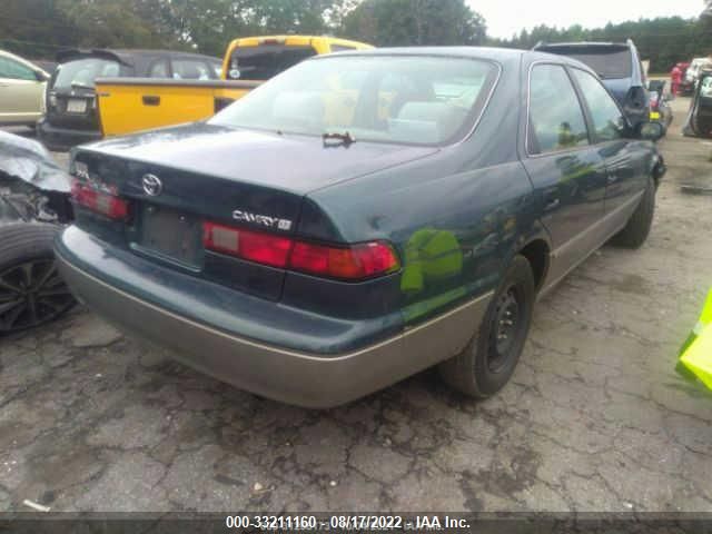 1998 Toyota Camry Le VIN: 4T1BG22K4WU289492 Lot: 33211160