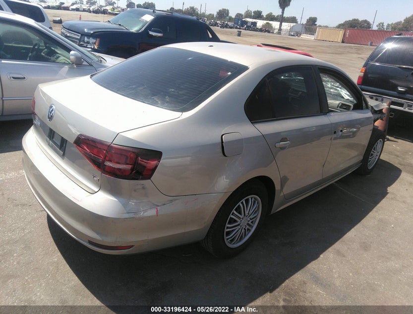 3VW167AJ2GM279782