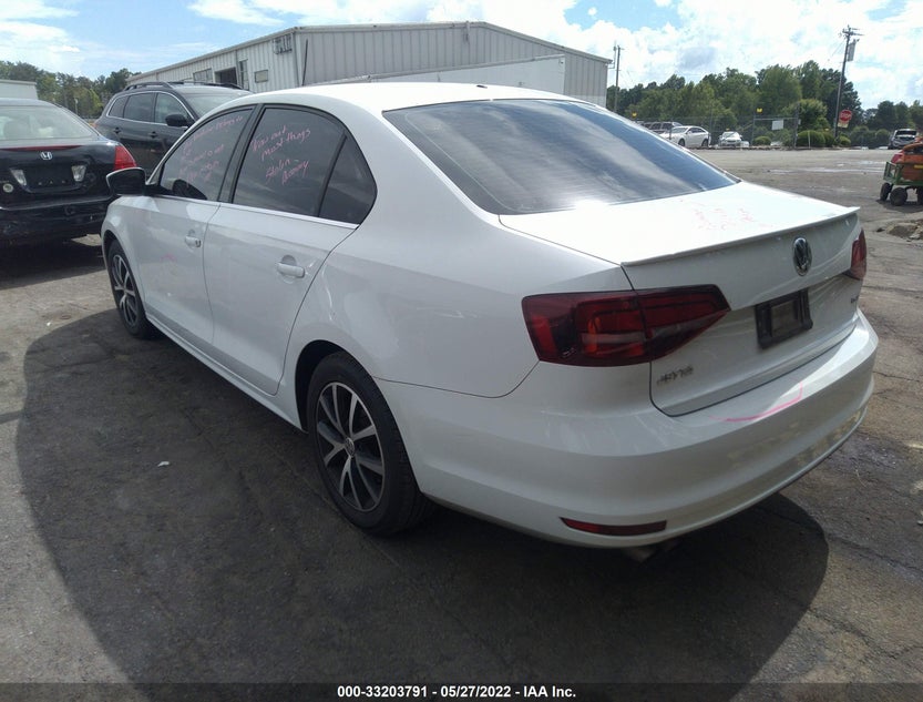 3VW2B7AJ9HM351403