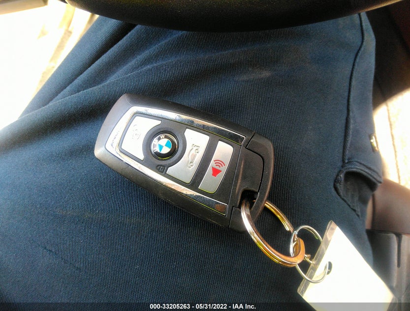 WBA5M2C50GGH99440