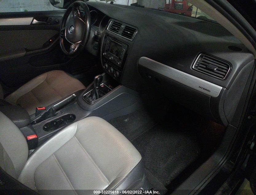 3VW637AJ1FM305057