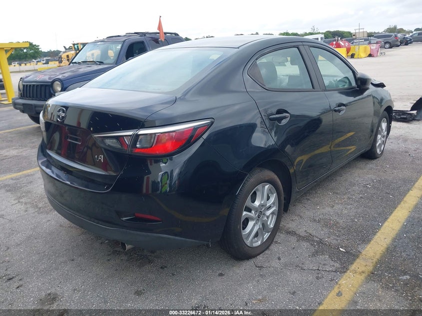 Vin: 3mydlbzv8gy101453, lot: 33699453, scion ia 20164
