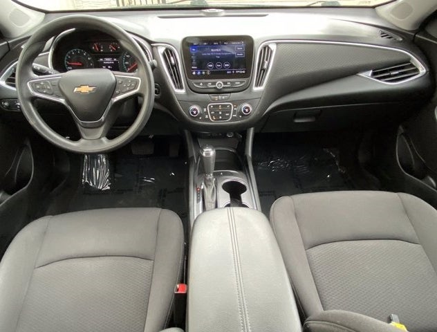 1G1ZD5ST2LF100594