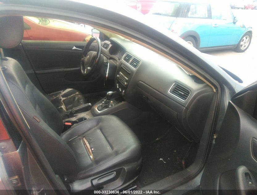 3VWDX7AJ6BM345902