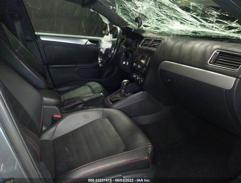 3VW4T7AJ0EM372562