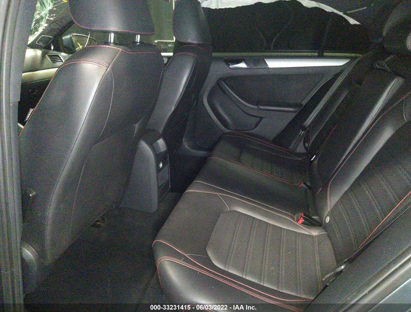 3VW4T7AJ0EM372562