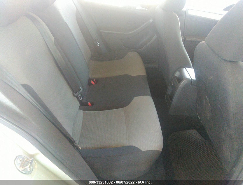 3VW2B7AJ8HM291579