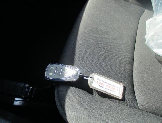 1G1ZD5ST3LF077360