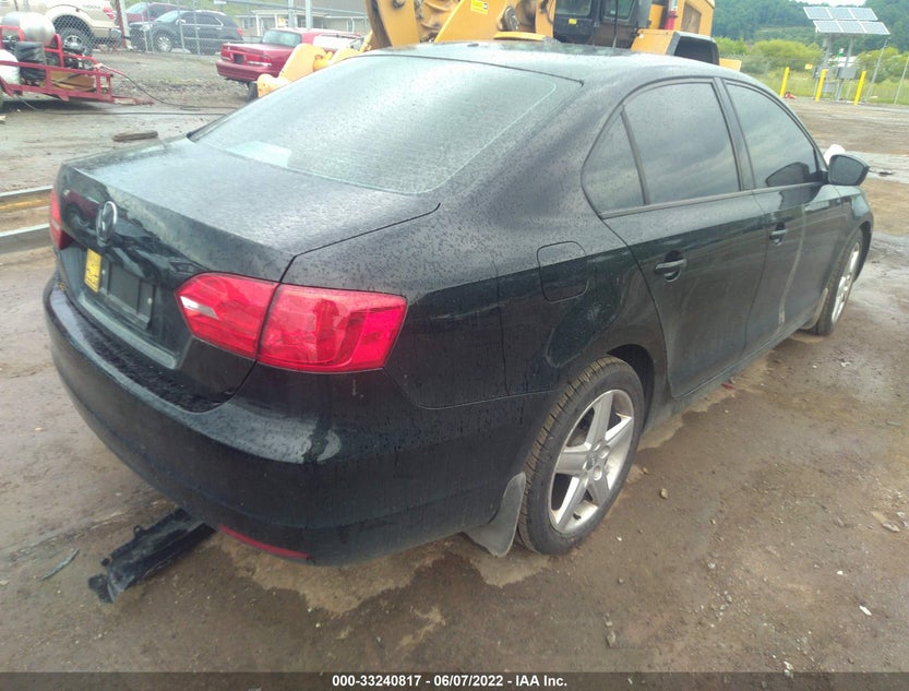 3VW1K7AJ2CM375689