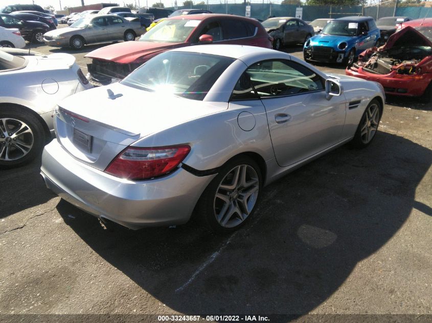 VIN WDDPK4HA5DF056442 2013 Mercedes-Benz SLK-Class,... no.4