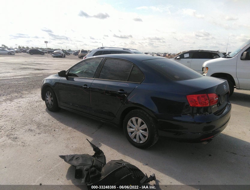 3VW2K7AJXDM352019