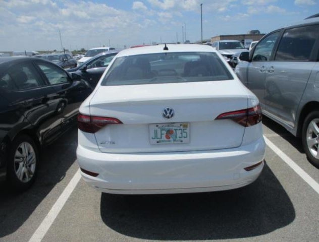 3VWCB7BUXLM037328