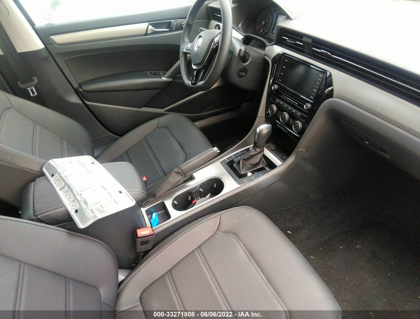 1VWSA7A33NC008720