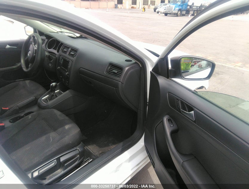 3VW267AJ5GM309538