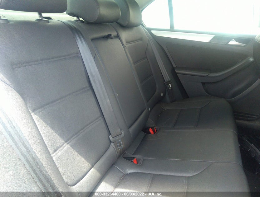 3VWLL7AJ4CM085945
