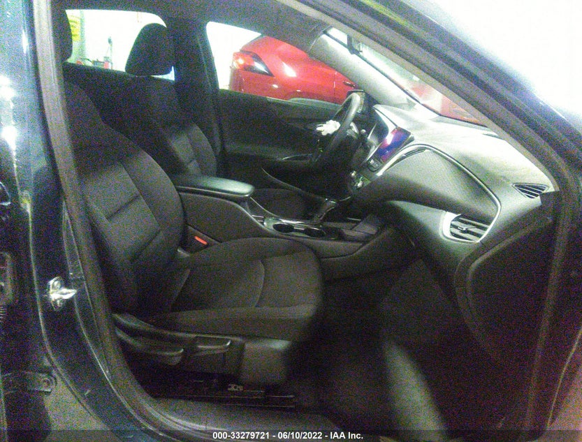 1G1ZB5ST6KF206180