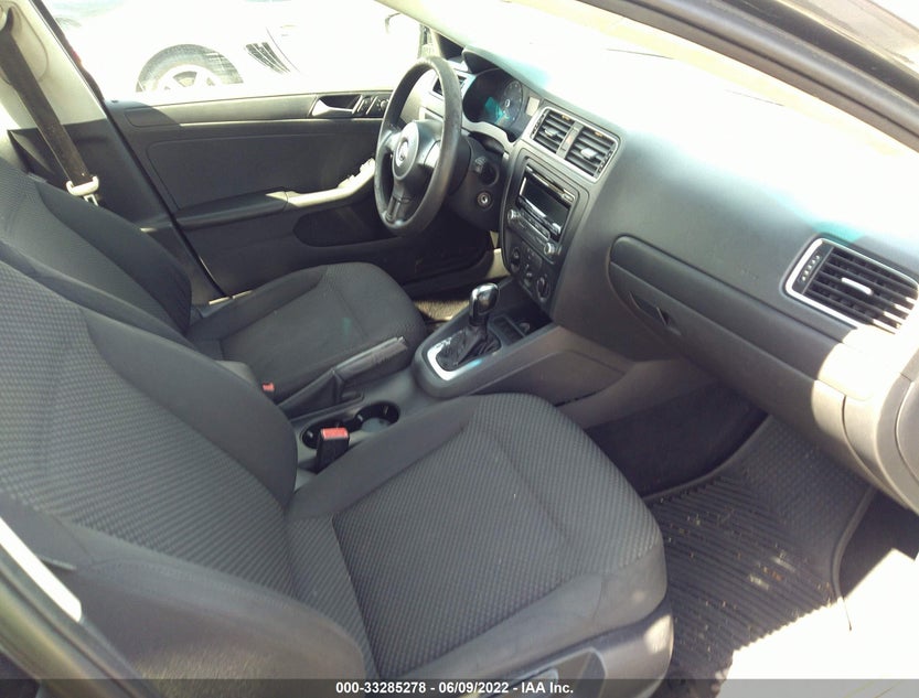 3VW2K7AJ6DM301231