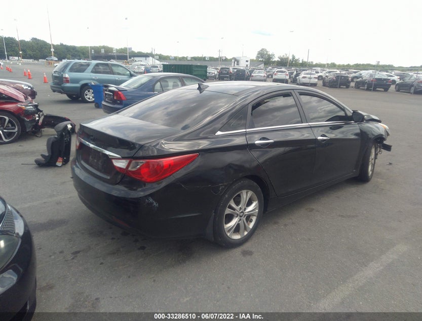 5NPEC4AC3DH610156