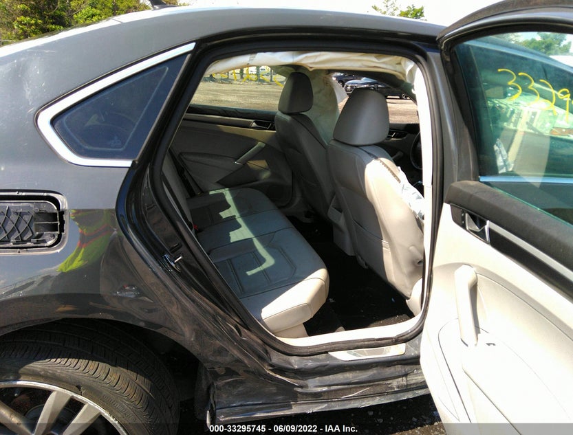 1VWDT7A33HC063336