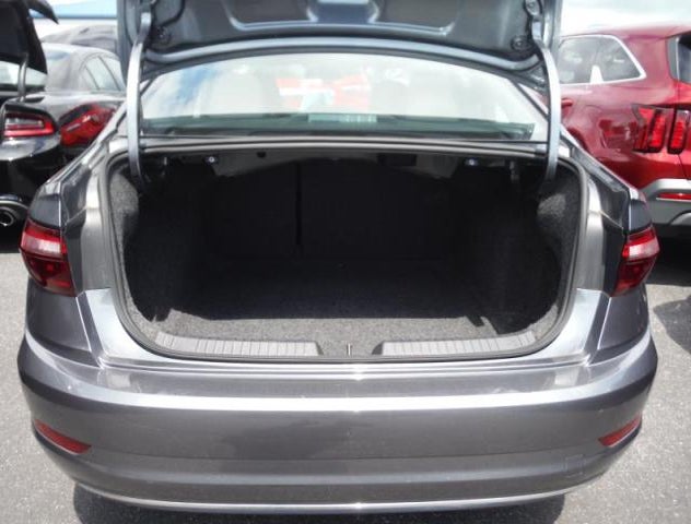 3VWCB7BU8LM032032