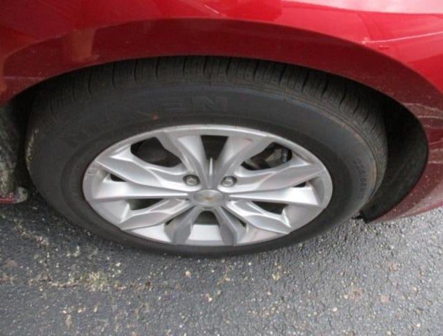 1G1ZD5ST2LF105830