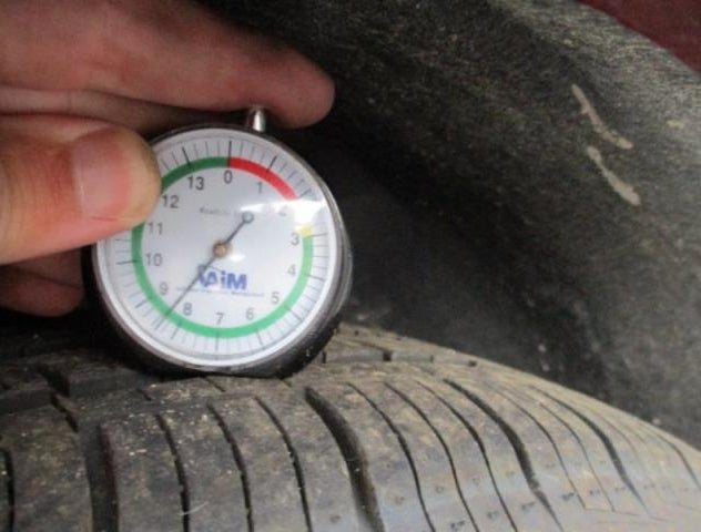 1G1ZD5ST2LF105830
