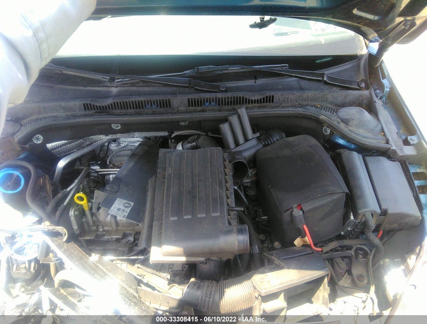 3VW2B7AJXHM225518