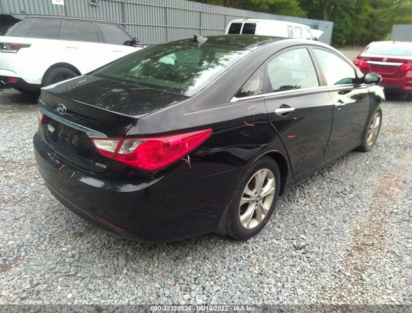 5NPEC4AC9DH617869