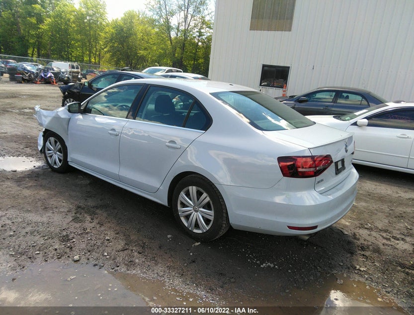 3VW2B7AJ7HM414868