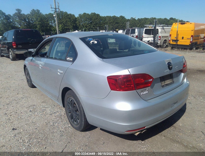 3VW2K7AJ0DM226610