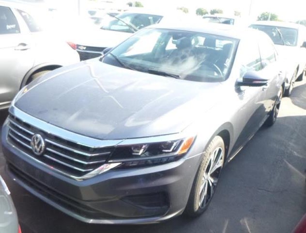 1VWSA7A33MC008120