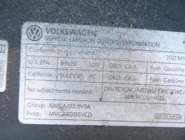 1VWSA7A33MC008120