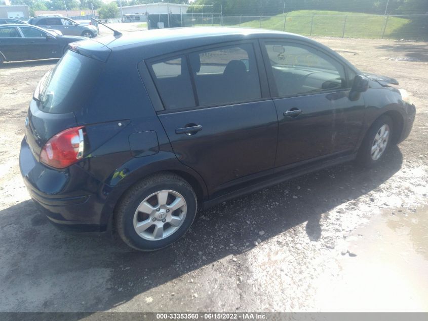 2009 Nissan Versa 1.8Sl VIN: 3N1BC13E59L362681 Lot: 33353560