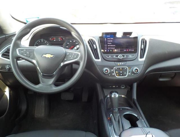 1G1ZD5ST4LF125562