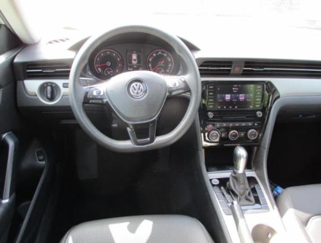 1VWSA7A33MC004651