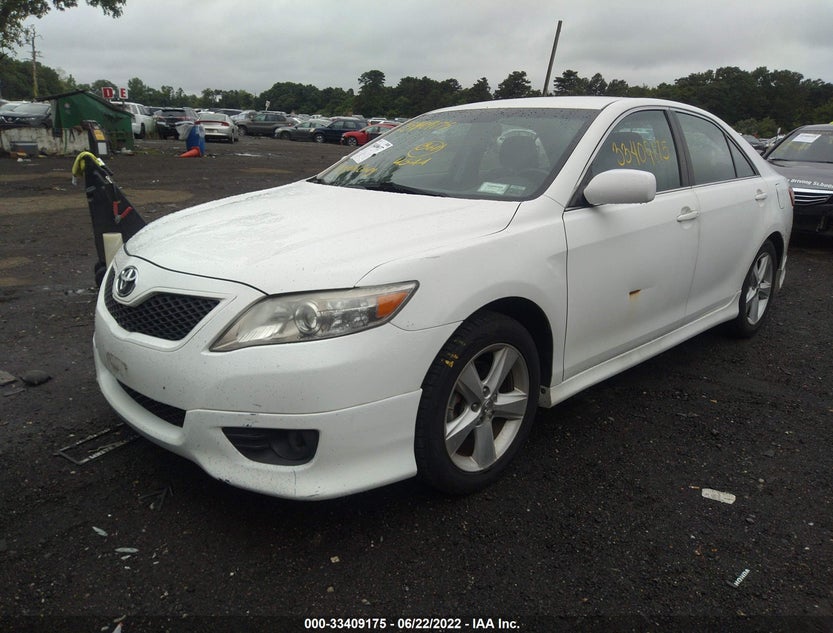 4T1BF3EK8AU501386
