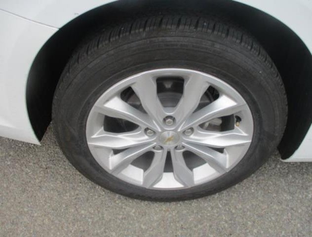 1G1ZD5ST2MF071261