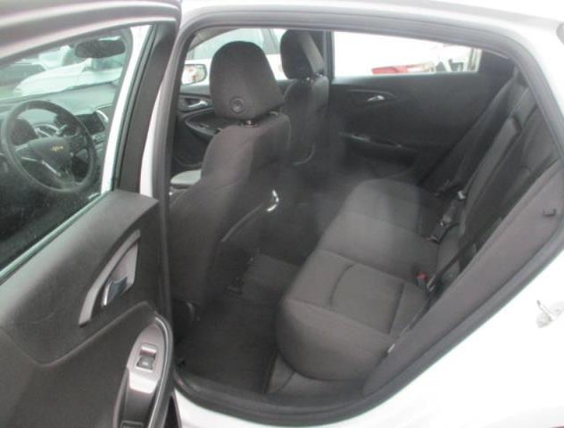 1G1ZD5ST2MF071261