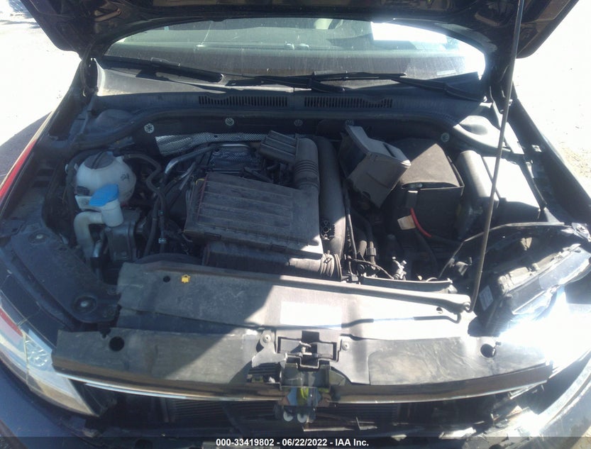 3VW2B7AJ8HM206546