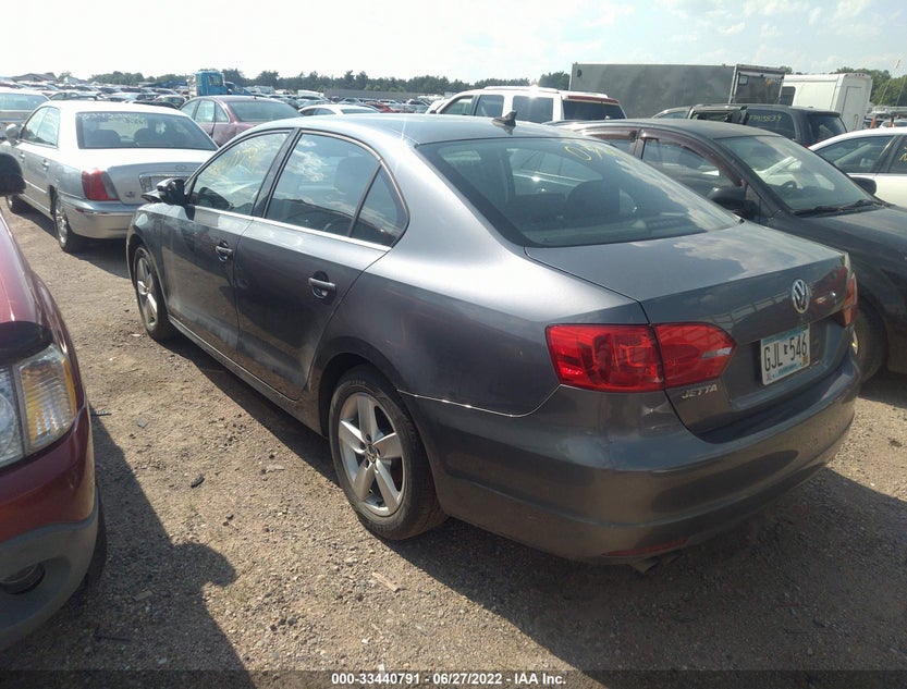 3VWLL7AJ1EM436717