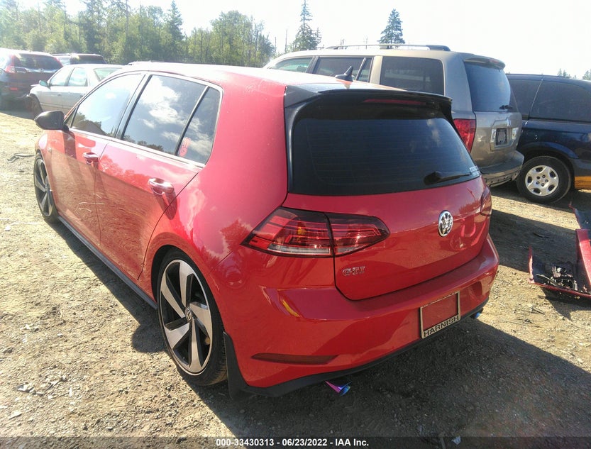 3VW5T7AU6MM008210